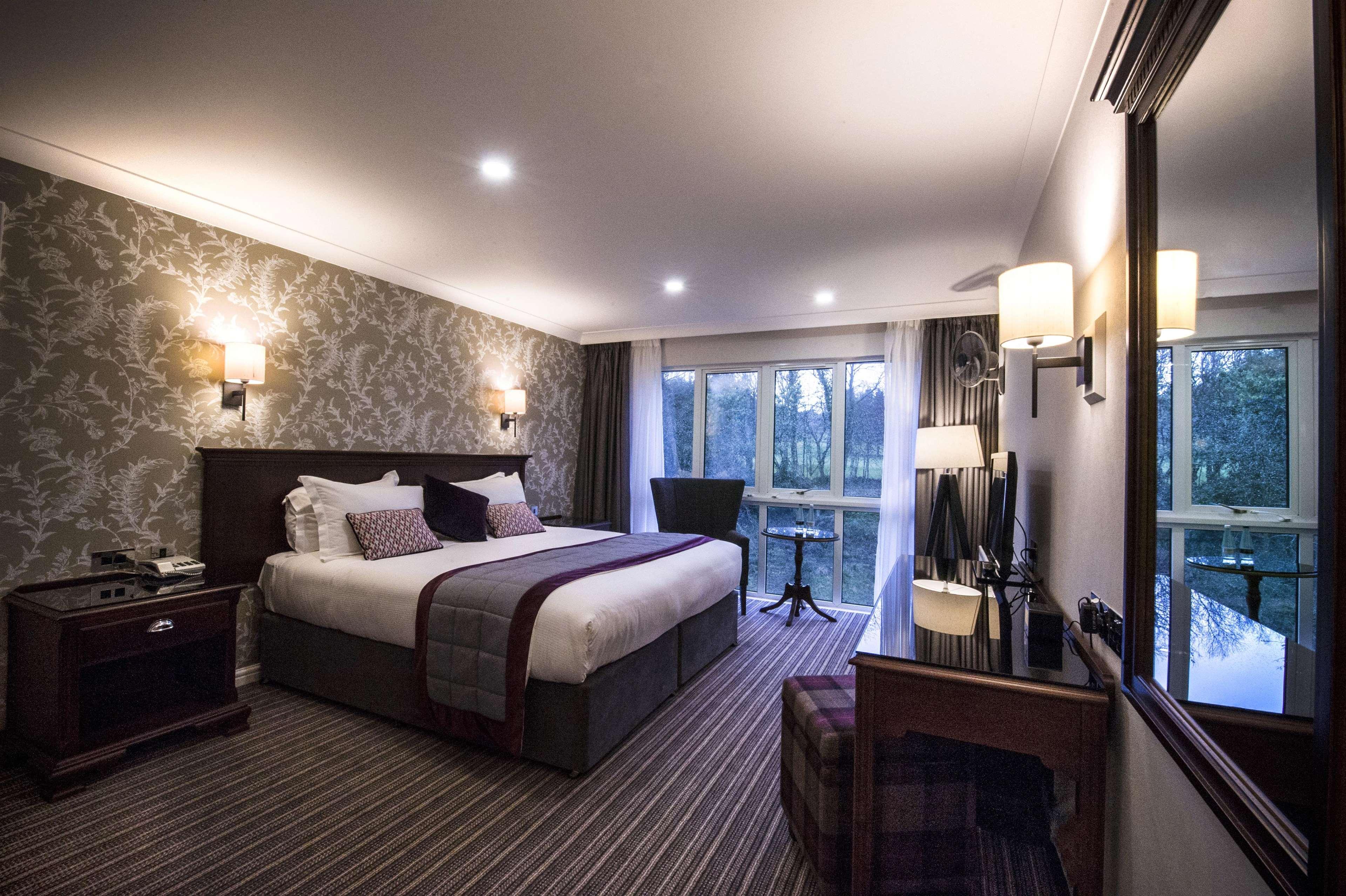 Doubletree By Hilton Cheltenham-Cotswolds Ngoại thất bức ảnh