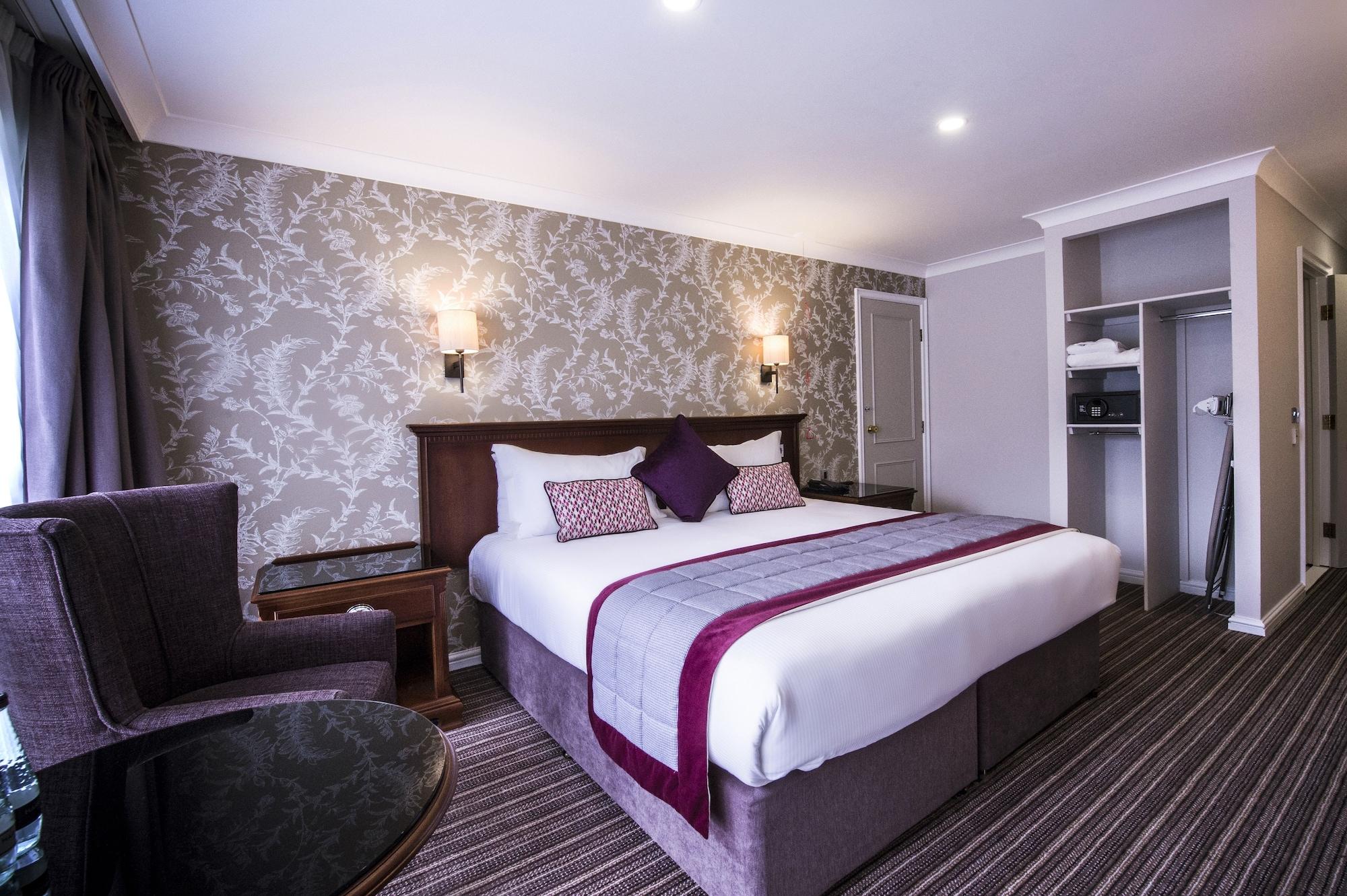 Doubletree By Hilton Cheltenham-Cotswolds Ngoại thất bức ảnh