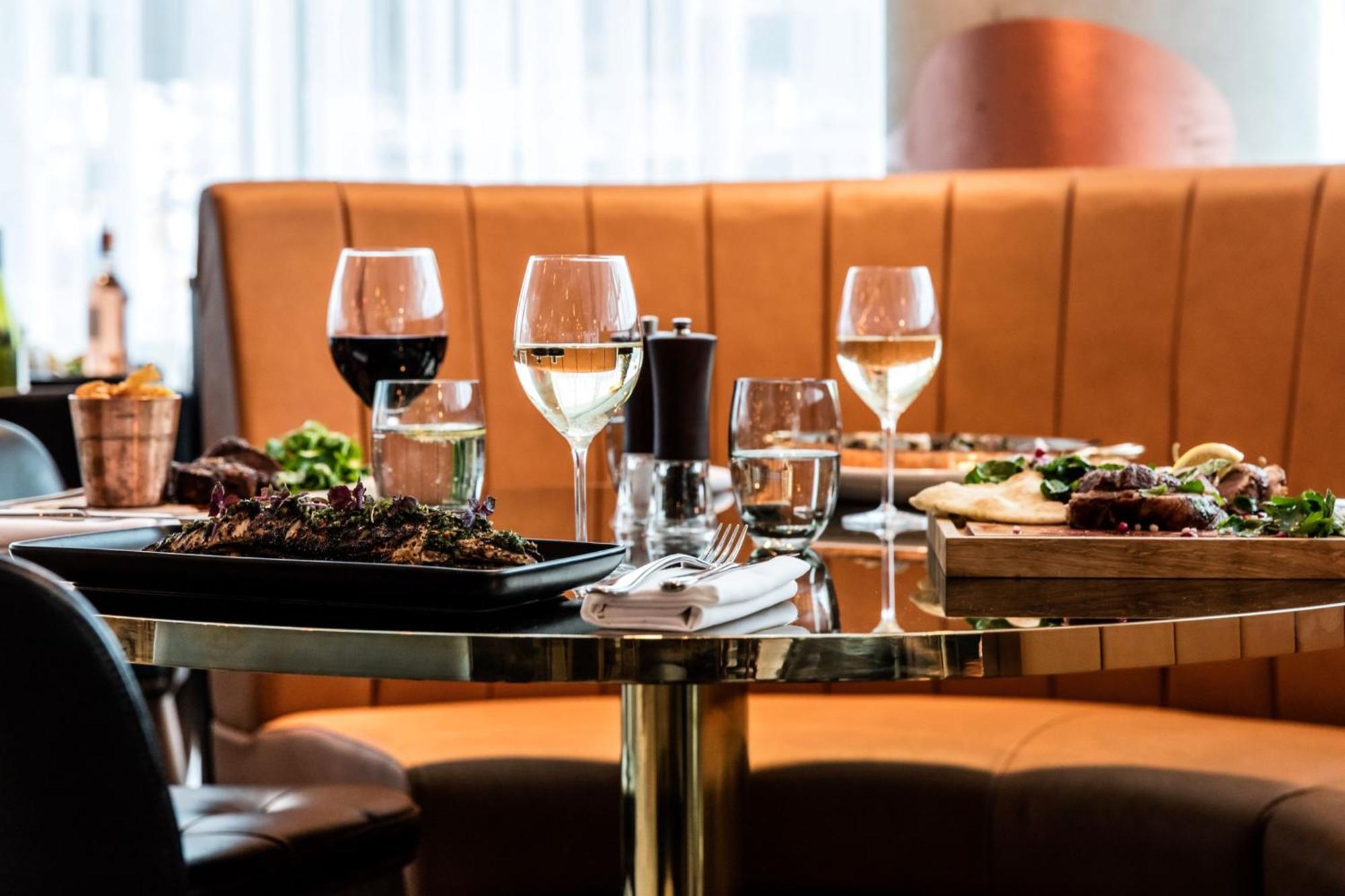 Doubletree By Hilton Cheltenham-Cotswolds Ngoại thất bức ảnh