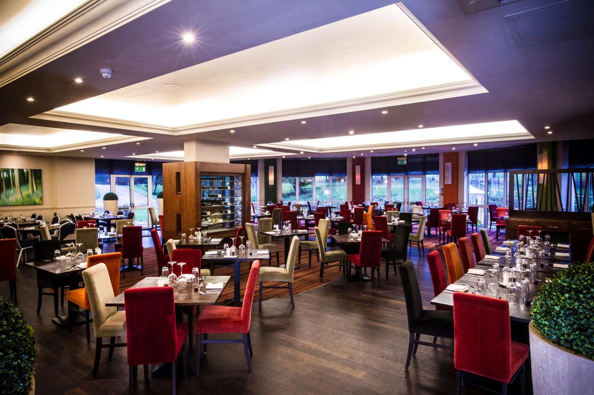 Doubletree By Hilton Cheltenham-Cotswolds Ngoại thất bức ảnh