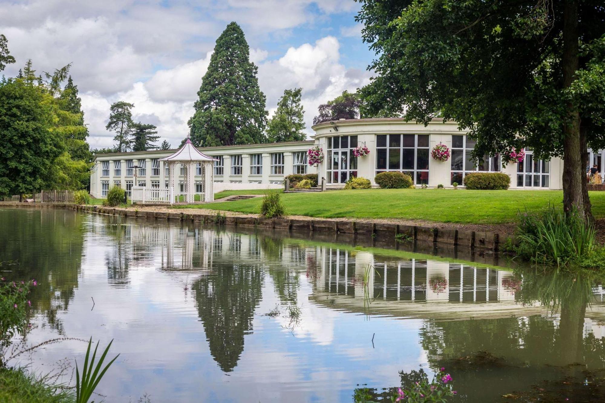 Doubletree By Hilton Cheltenham-Cotswolds Ngoại thất bức ảnh